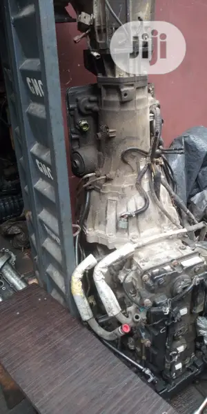 Complete Engine and Gearbox for Hummer3 Jeep