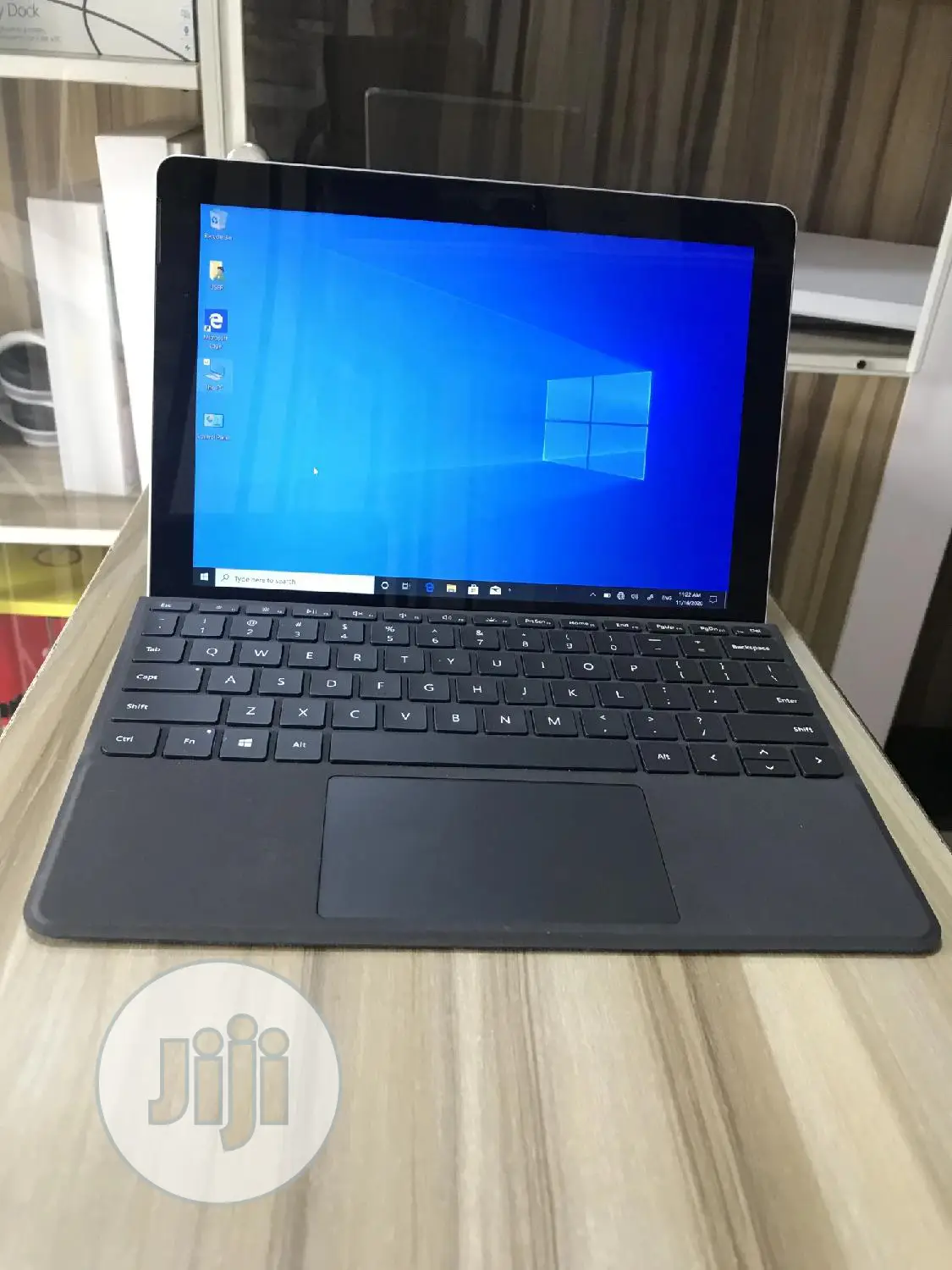 Laptop Microsoft 4GB Intel Pentium SSD 60GB