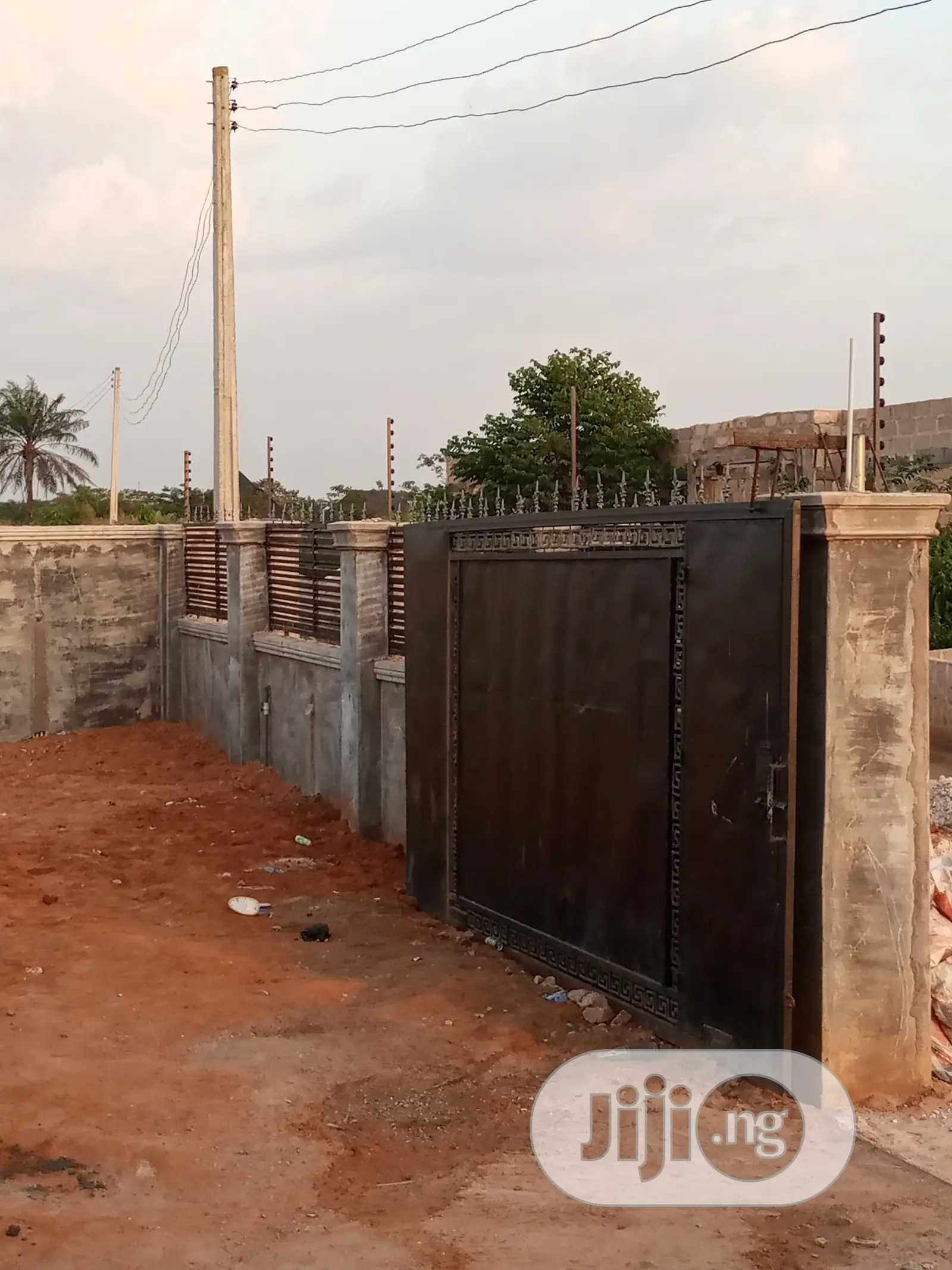 Electric Perimeter Fencing