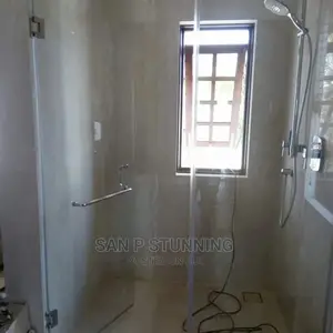 Shower Cubicle Tempered