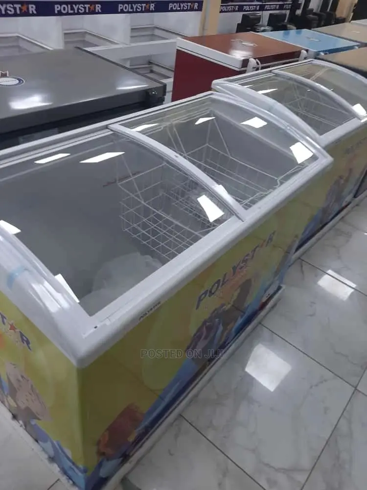 Display Showcasing Chiller