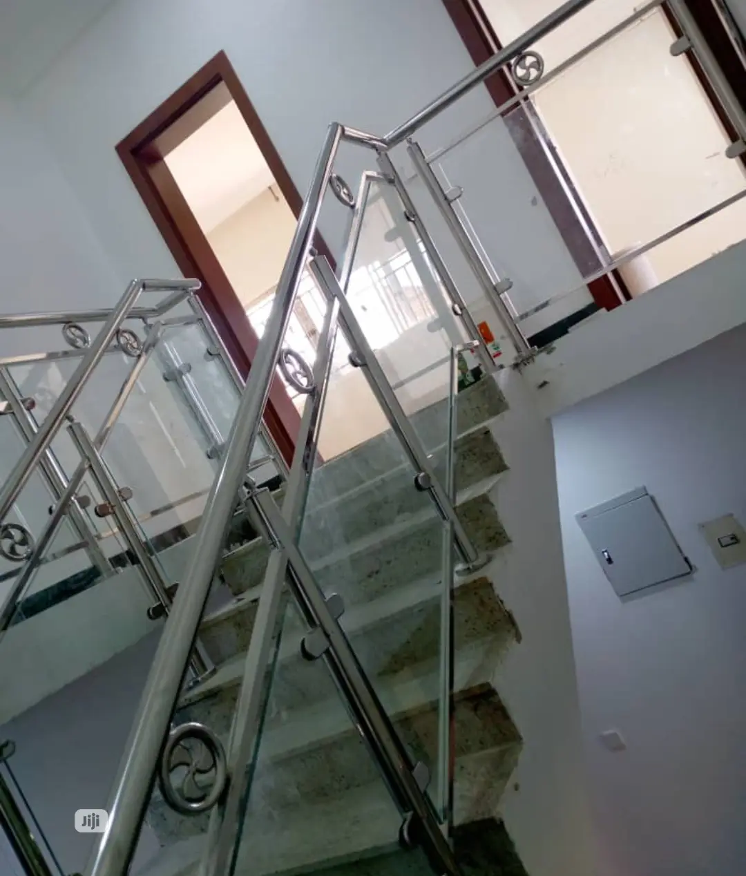 Stainless Rail With 10mm Glass Rail
