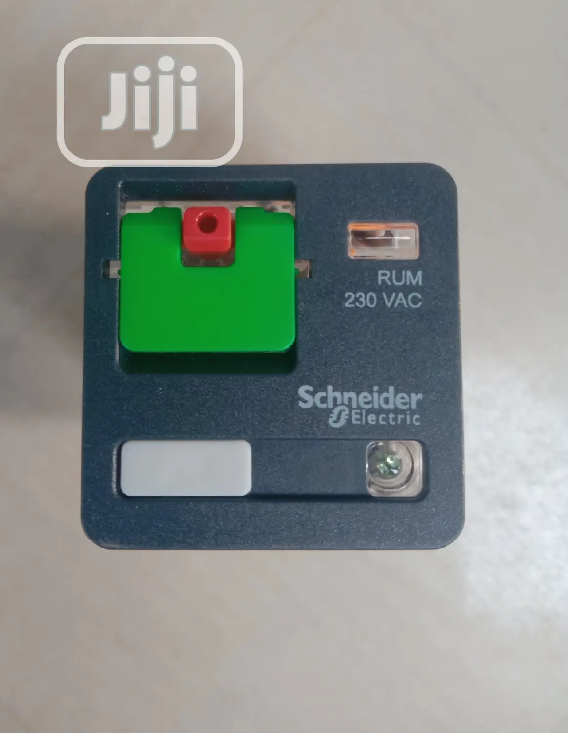 Schneider Pin Relay