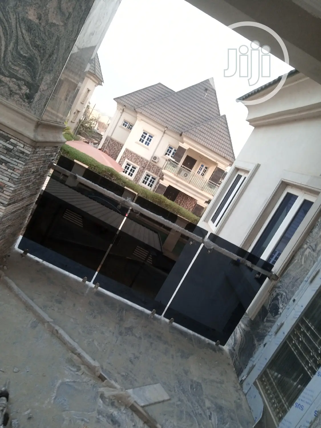 Frameless Glass Balcony