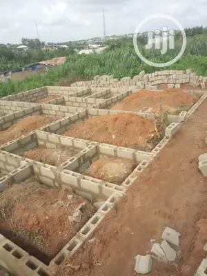 Building Contractor