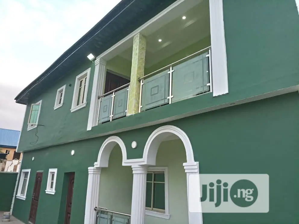 Building Contractor