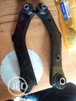 Back Arms Assy Kia Sportage 2012