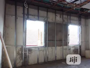 Plasterboard /Wall Screeding