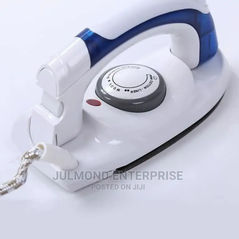 Traveller Foldable Iron
