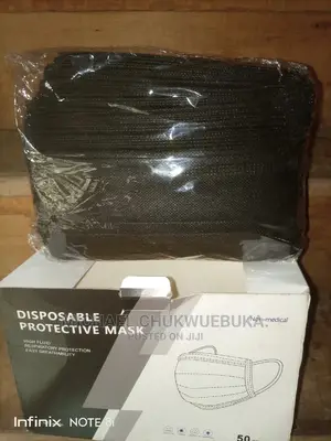 Black Facemask