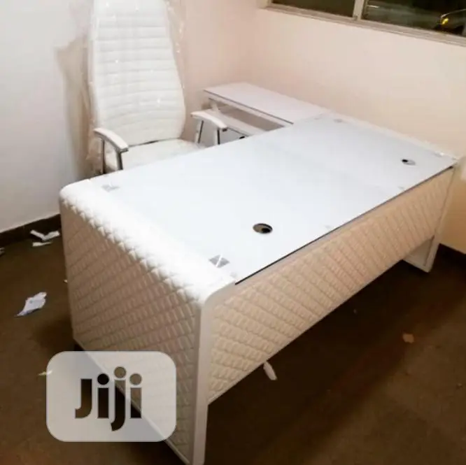 Executive High Quality Office Table With Chair