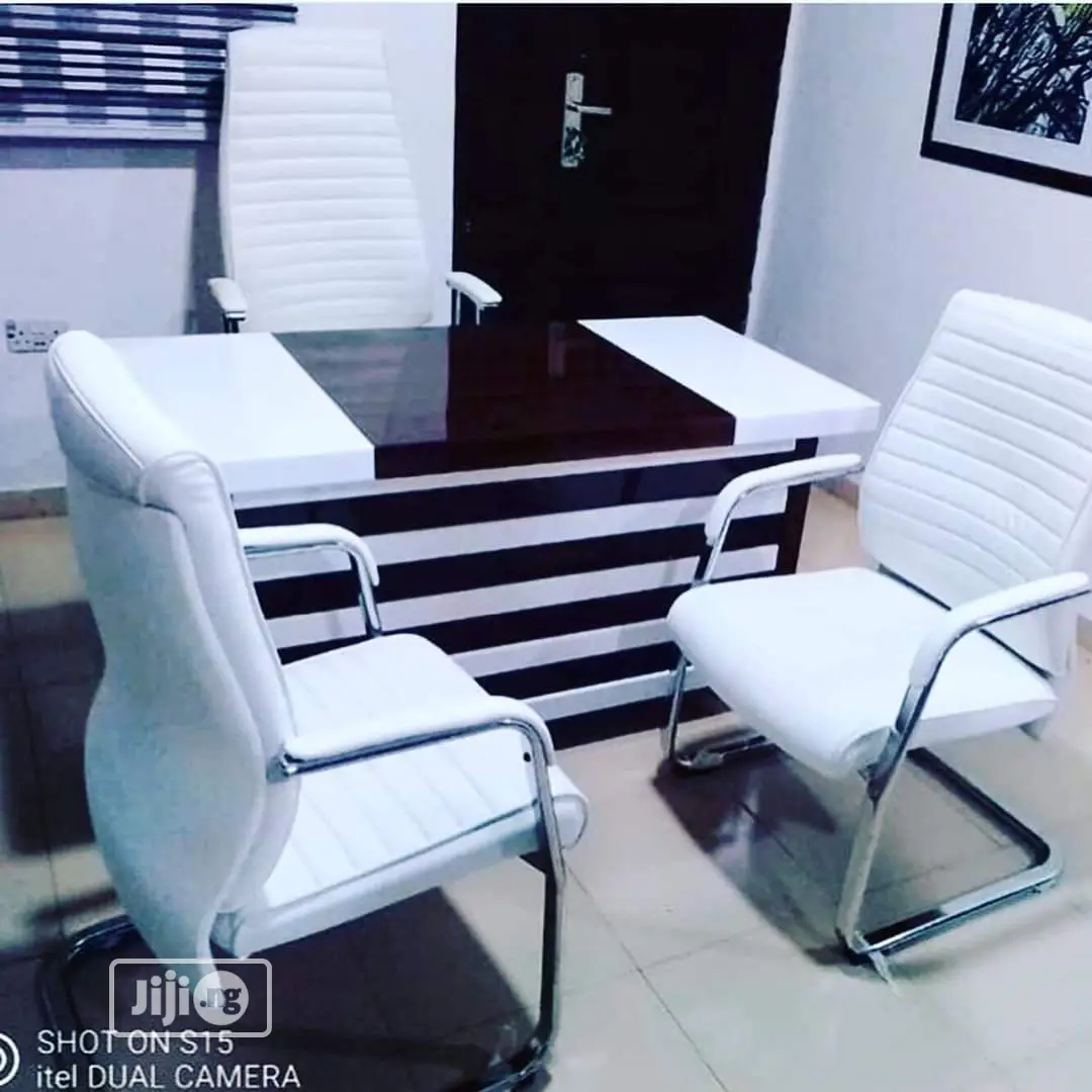 Exqusite Modern Quality Office Table With Chair