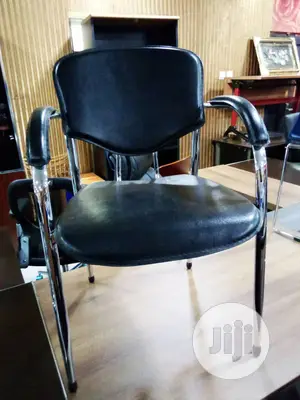 Quality Guaranteed Visitors Chair