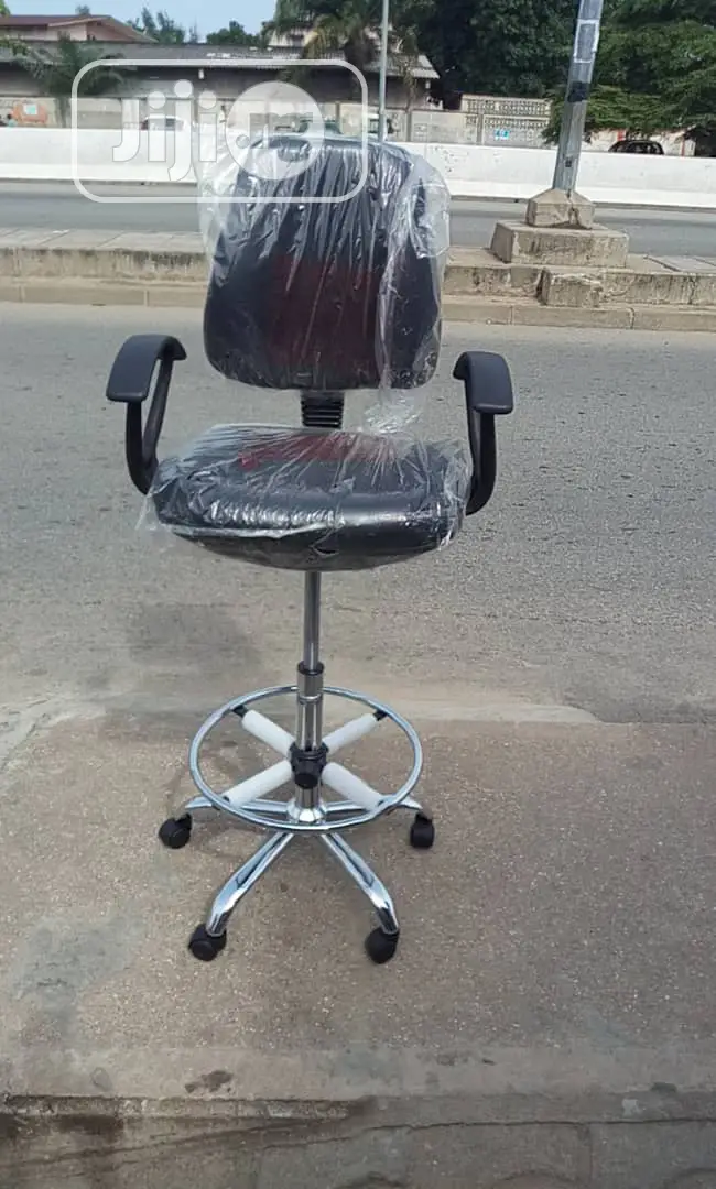 Exquisite Modern Office Chair