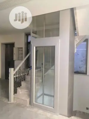 Small Scale Elevator