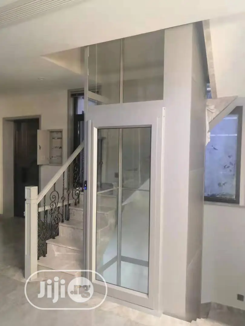 Small Scale Elevator