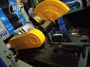 Cutt Off Saw Machine