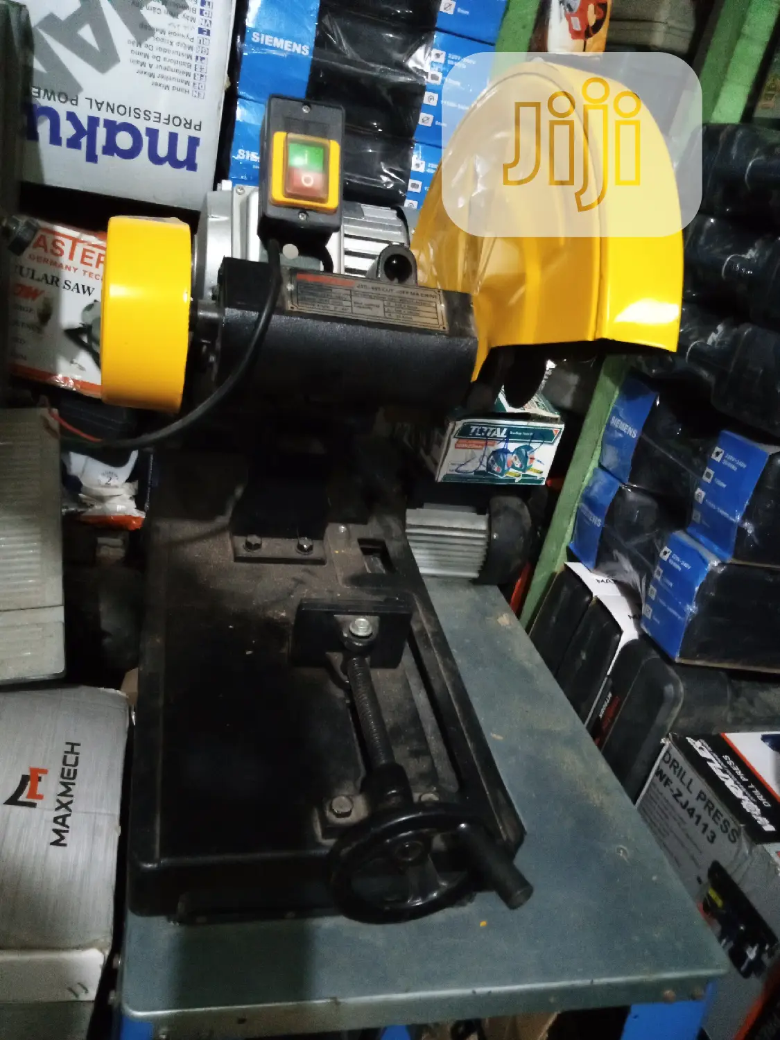 Cutt Off Saw Machine