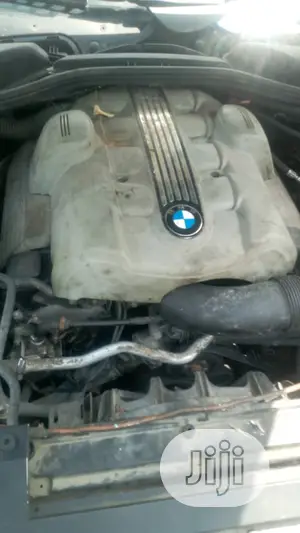 X5 BMW Engine
