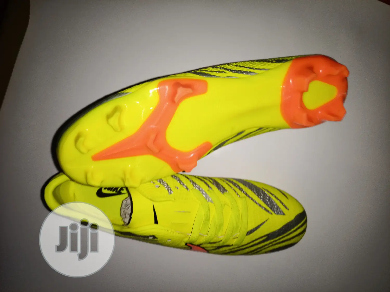 Quality Original Soccer Football Boots