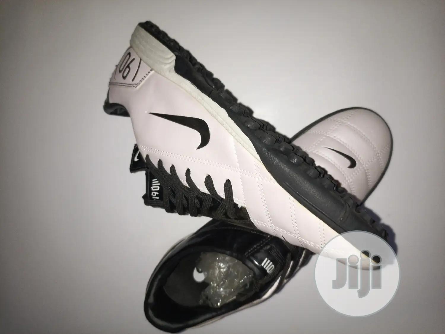 Quality Original Soccer Football Boots