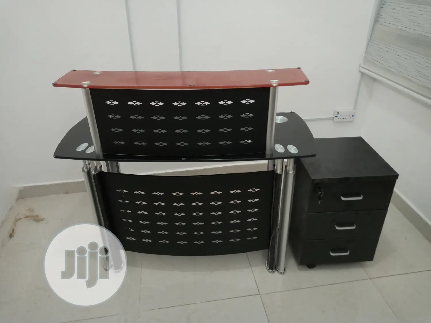 Office Receptionist Desk