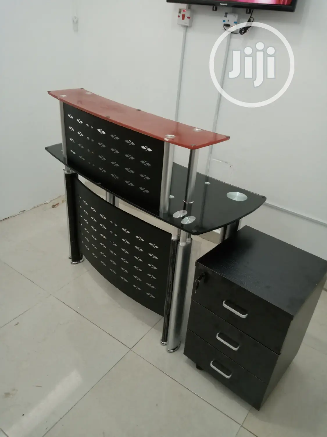 Office Receptionist Desk