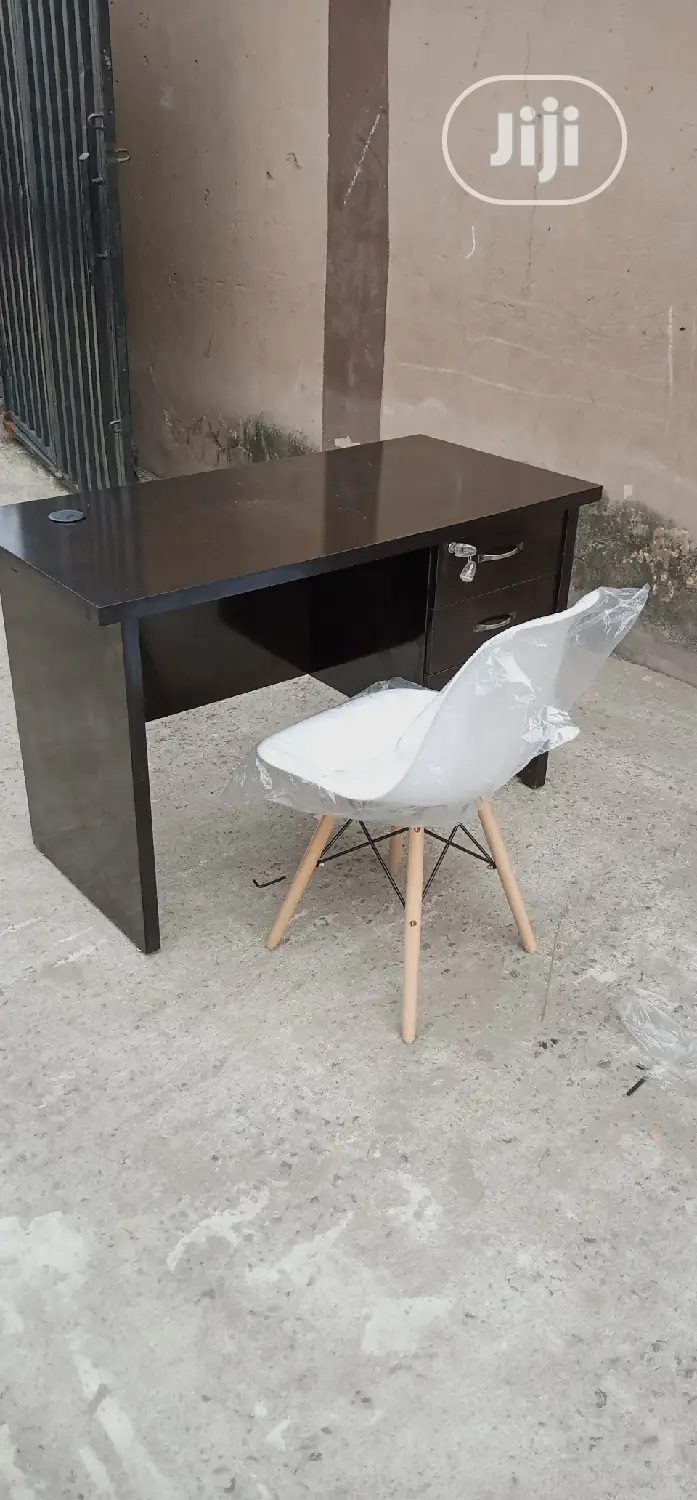 Office Table With Chair