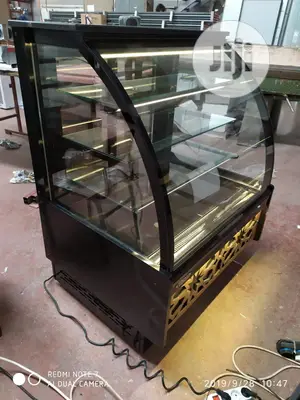 Cake Display Chiller 4 Feets