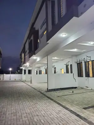 4bdrm Townhouse / Terrace in Spring Garden, Chevron for rent