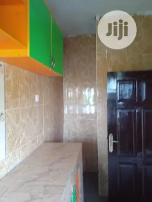 Furnished 2bdrm Apartment in Petermemese Estate, Satellite Town