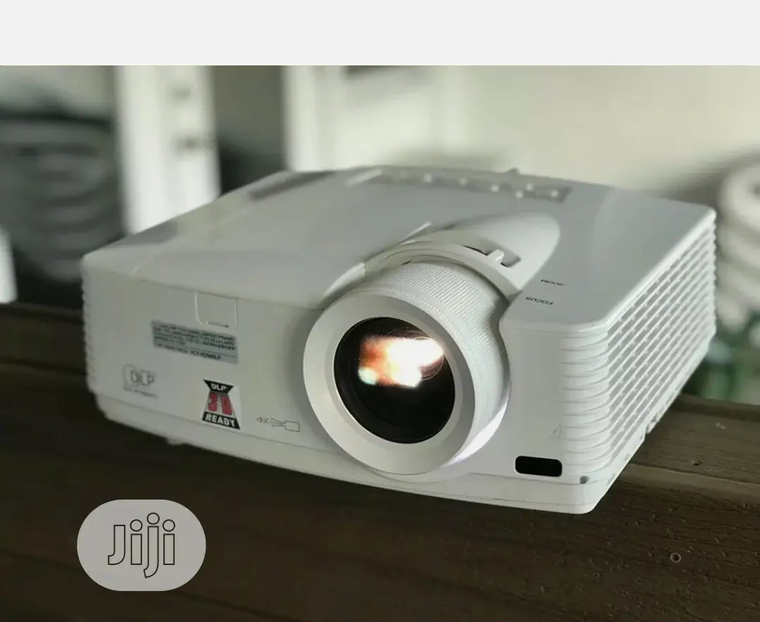 Mitsubishi Daylight Projector