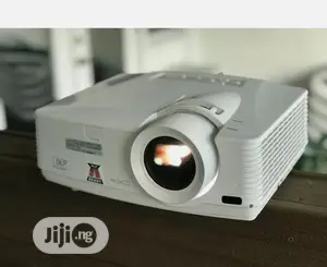 Mitsubishi Daylight Projector