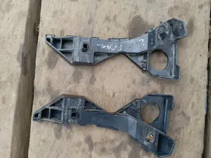 Pontiac Vibe Bumper Clips