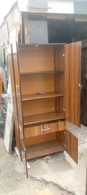 Bedroom Waldrobe (Folding Only)