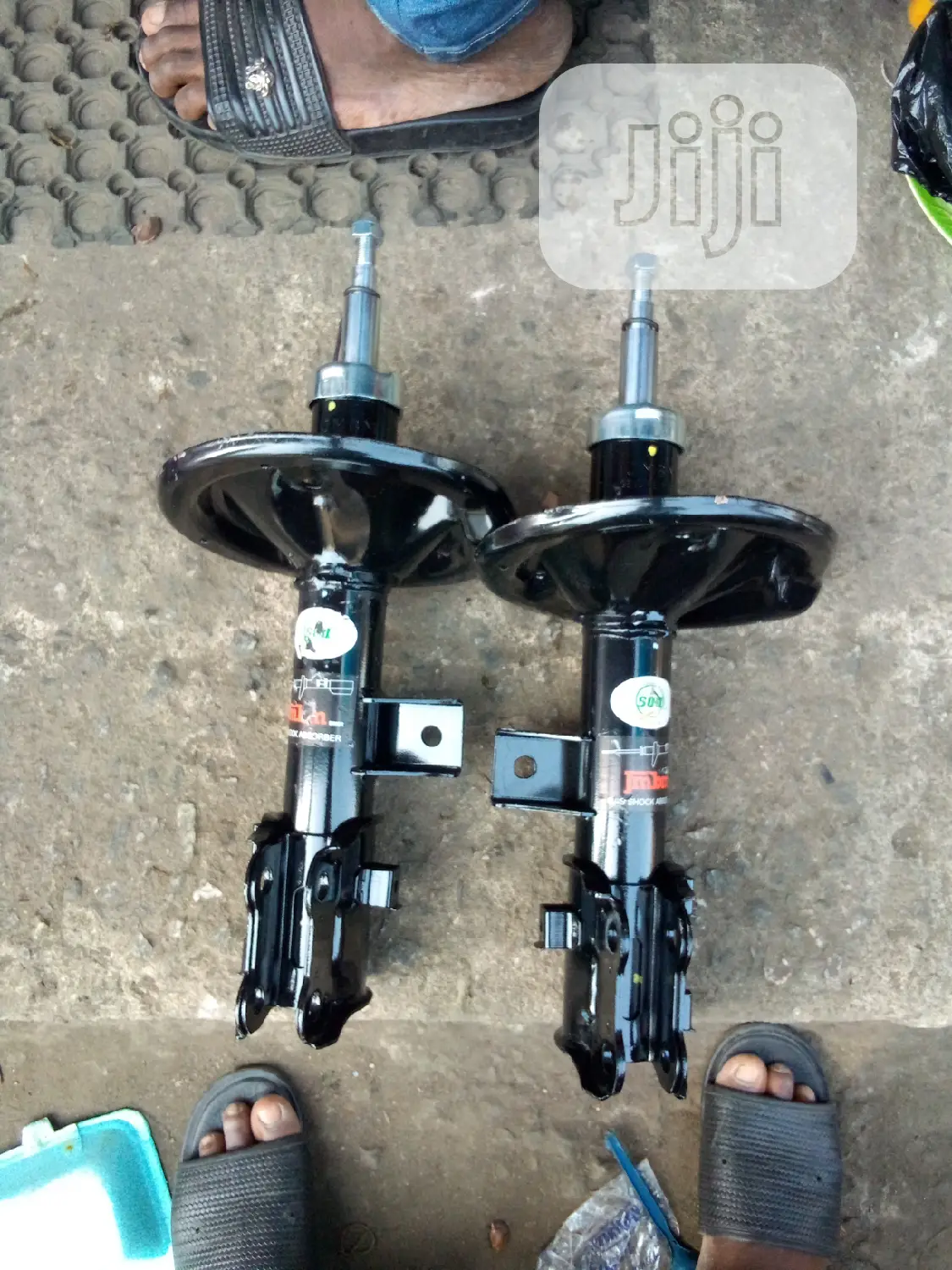 Front Shock Hyundai Elantra 2017