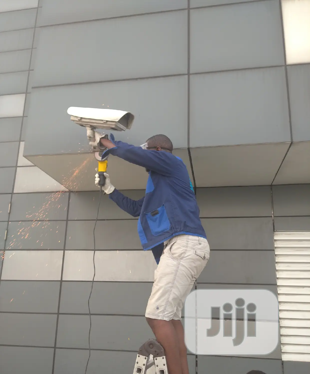 Cctv Camera With Mobile Phone View Installation
