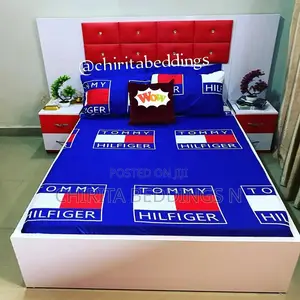 Bedsheet and 4 Pillowcases(6x6)