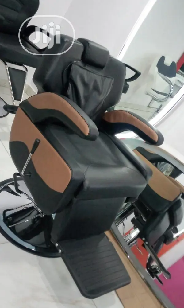 Executive Barbing Chair
