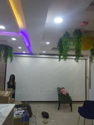 140x140 Electric Screen