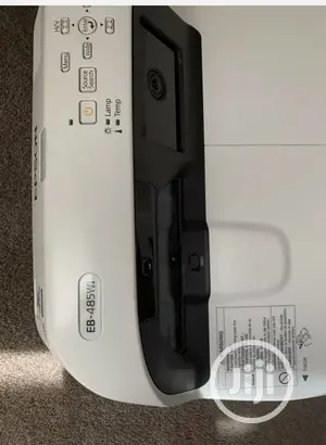 Projector Epson Short Throw