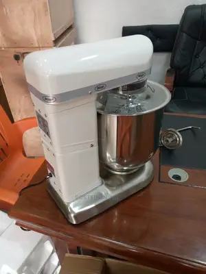 10 Liter's Cake Mixer