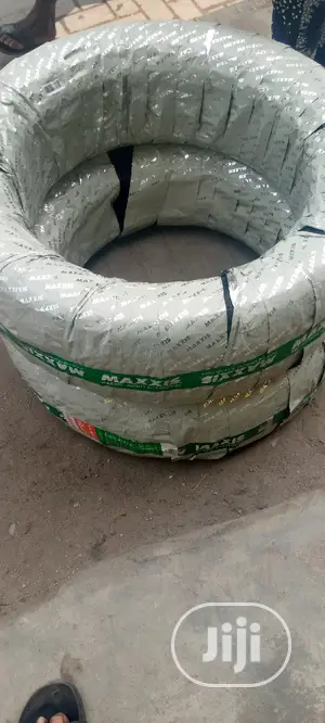 Maxxis Bridgestone Michelin