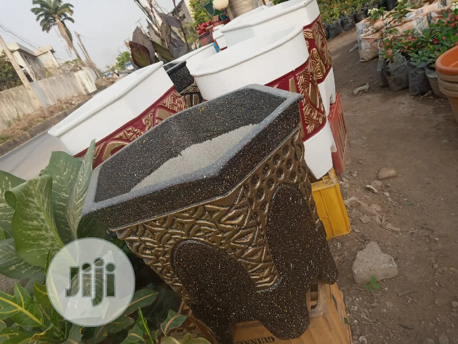 Flower Pot Concrete Design