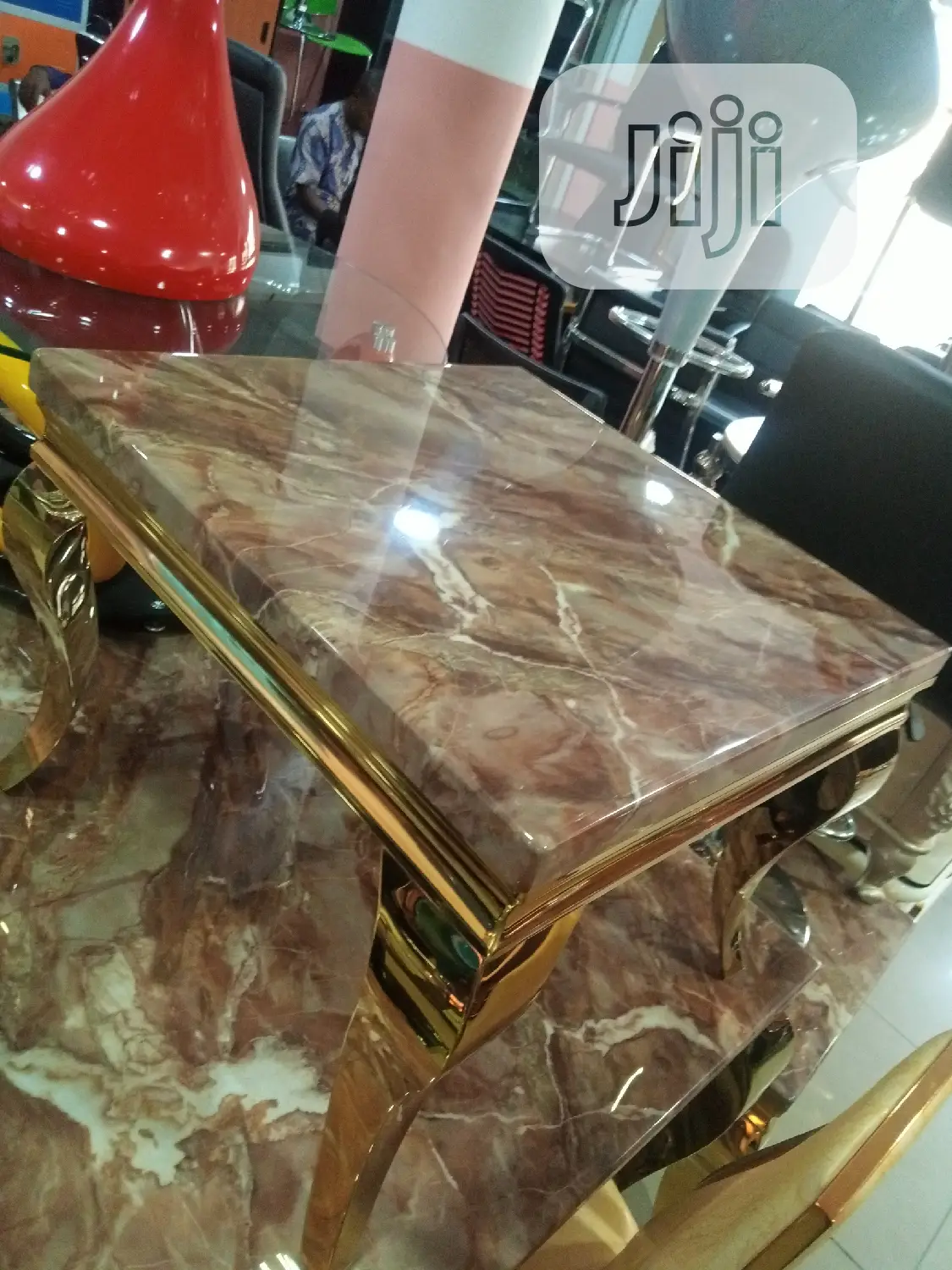 Marble Center Table With 2 Side Stools