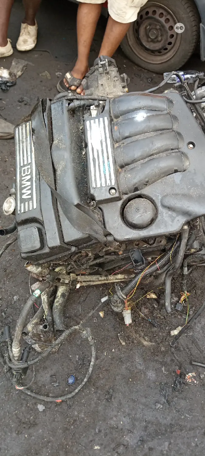 E90 BMW Engine