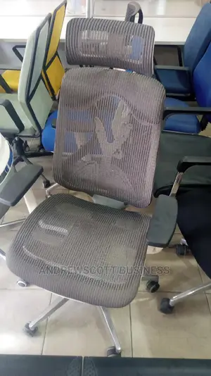Studio Chair
