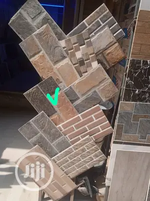 External and Internal Crack Wall Tiles