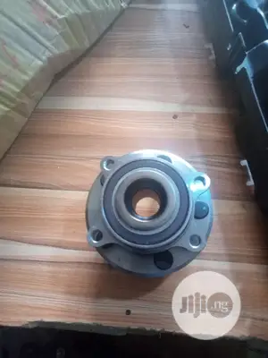 Rear Hub Ford Edge 2012