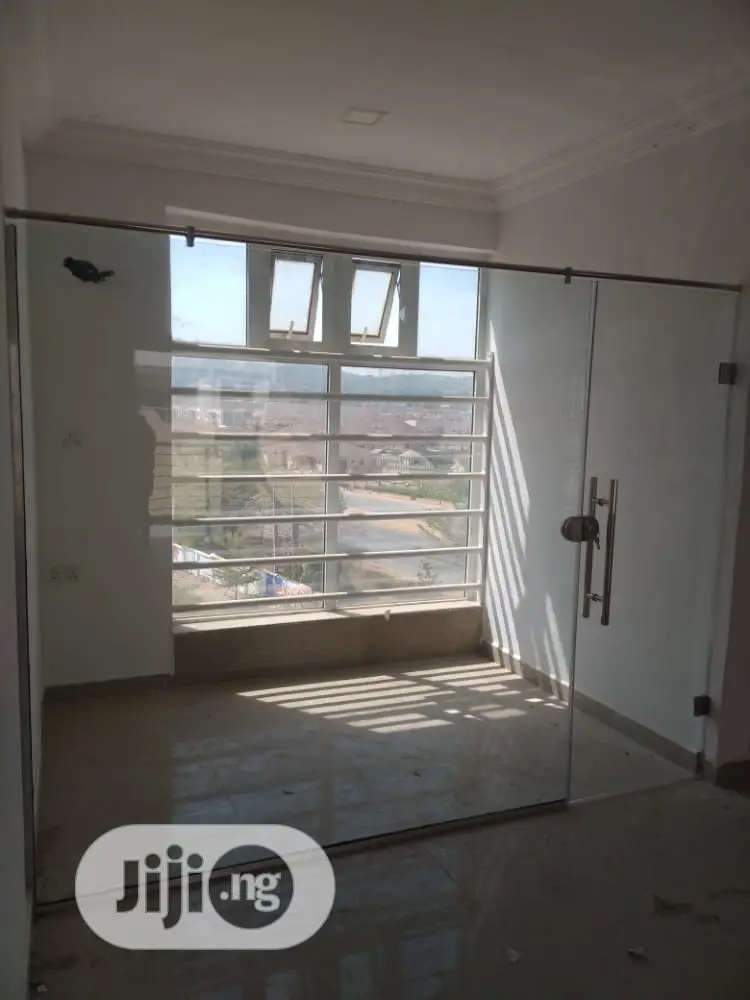 Glass Partition Mini Office